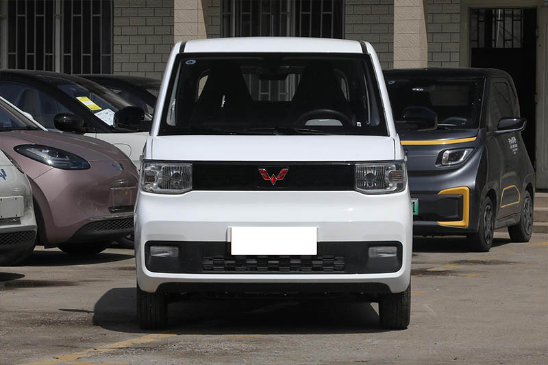 Горячие продажи 2023 года по низкой цене, автомобили на новой энергии, автомобили Wuling Hongguang Mini EV на продажу
